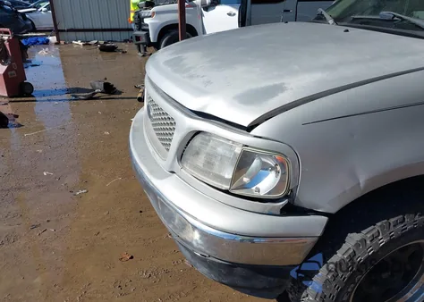 1999 Ford F-150 Lariat/Work Series/Xl/Xlt из США, поврежденный, VIN 1FTRX07W2XKA77027